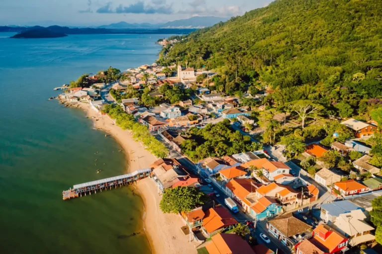Ribeirão da Ilha: where oyster farming meets the history of Florianópolis